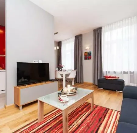 Urban Nest Apartments- Old Town Stradomska 9 Апартаменты *