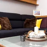 Apartamento Urban Nest Apartments- Old Town Stradomska 9 Cracovia