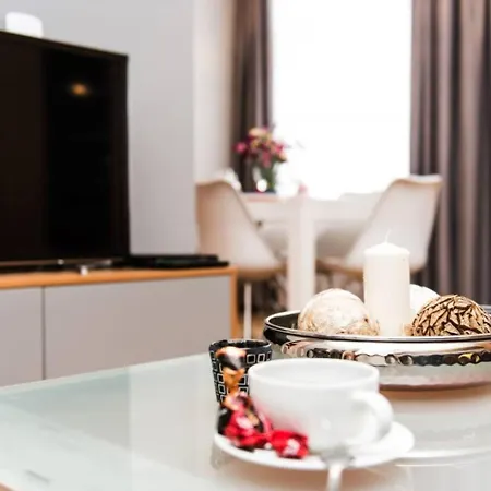 Urban Nest Apartments- Old Town Stradomska 9 クラクフ