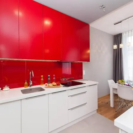 Urban Nest Apartments- Old Town Stradomska 9 Апартаменты *