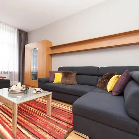 アパート Urban Nest Apartments- Old Town Stradomska 9 *