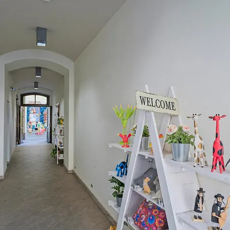 Urban Nest Apartments- Old Town Stradomska 9 Краков