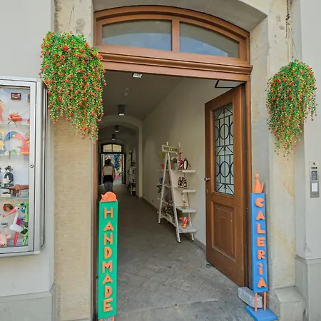 Апартаменты Urban Nest Apartments- Old Town Stradomska 9 Краков