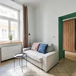 Urban Nest Apartments- Old Town Stradomska 9 アパート *